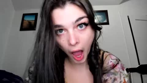 Snapshot of sierrasquirter chatting on January 10, 4:44 am Sierra online show from January 10, 4:44 am