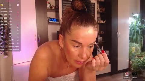 silenaa_sloussen online show from October 19, 5:20 am