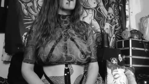 Allmylinkssilentmary666 online show from May 9, 4:47 am