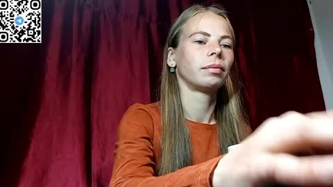 JULIANA online show from May 11, 8:50 pm