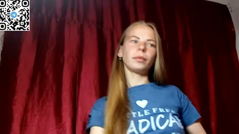 JULIANA online show from May 12, 8:59 pm