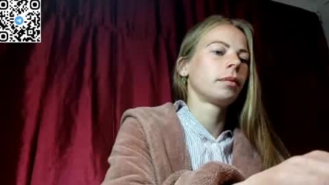 JULIANA online show from May 14, 9:31 pm