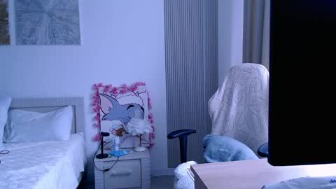silk_ann online show from May 18, 11:05 am