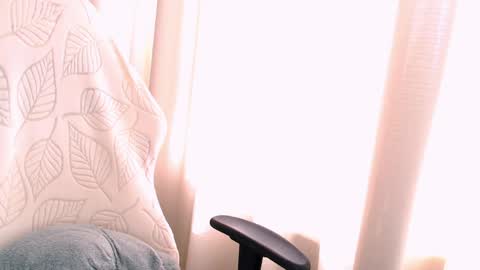 silk_ann online show from May 9, 10:39 am