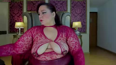  SilvanaBombshel  online show from May 19, 12:12 pm