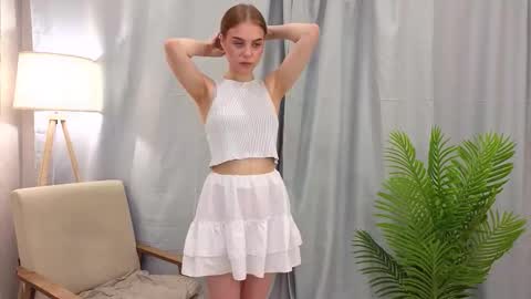 Maya online show from November 5, 2:17 am