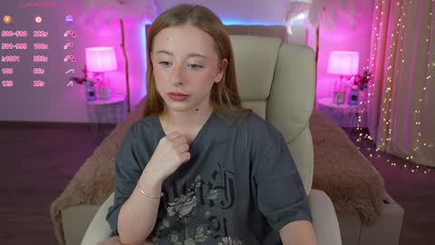  Kristina Kris  online show from December 3, 8:06 pm