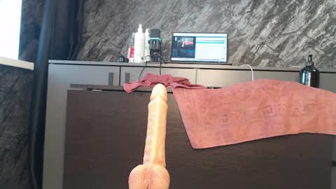 regina online show from May 20, 7:05 am