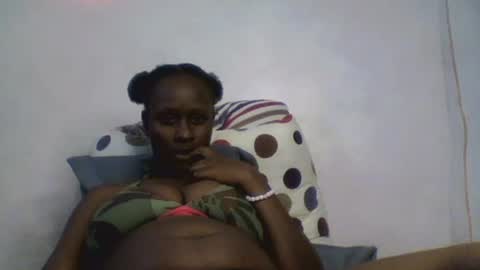sindy_chums online show from August 7, 10:55 am
