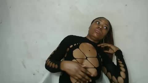 sinfulbicth online show from September 19, 9:03 pm