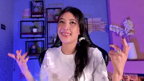 SinLickerr online show from April 7, 8:44 pm