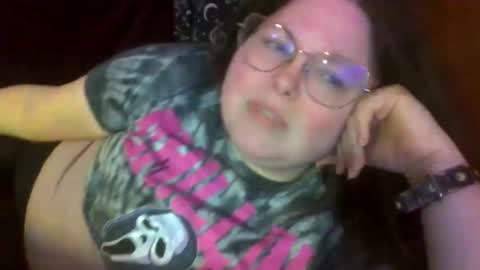Siofra online show from May 18, 4:18 am