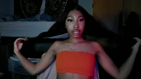 sireddesired_ online show from April 11, 12:50 am