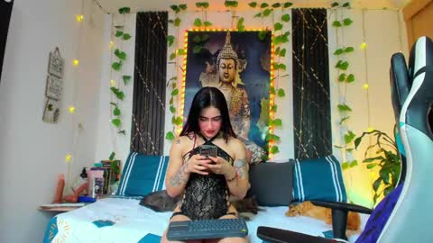 koral online show from May 25, 4:50 pm