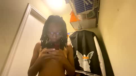 SiyAfterDark online show from October 4, 1:39 pm