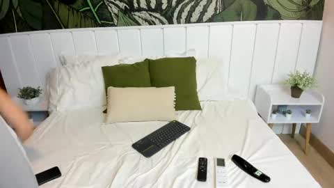 skarletkiss_ online show from May 19, 7:21 pm