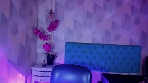 Skarlet online show from October 8, 3:00 am