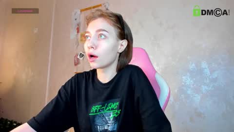 Emily online show from November 21, 1:18 am