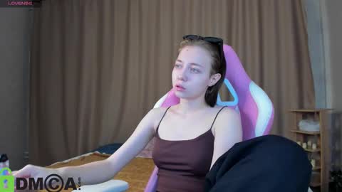 Emily online show from December 20, 1:09 am