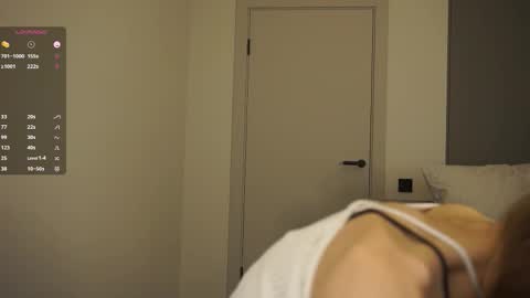 Snapshot of skinny_eve chatting on September 17, 5:00 pm Emily online show from September 17, 5:00 pm