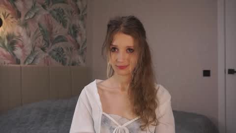 Snapshot of skinny_eve chatting on February 16, 8:11 pm Emily online show from February 16, 8:11 pm