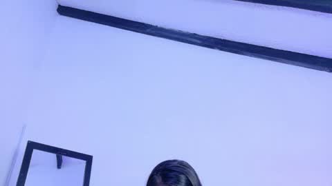 skinny_hottie18 online show from May 9, 11:56 am