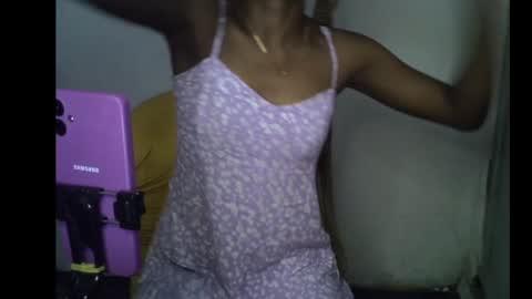 Linda independent model online show from April 19, 3:17 am