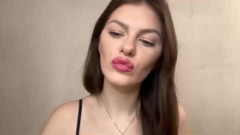 skirenna online show from January 11, 12:10 pm