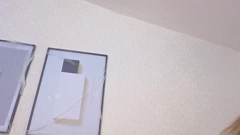 sky_johnson_ online show from October 16, 9:39 pm