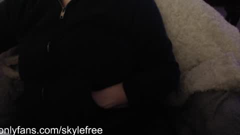 SKYLE   online show from January 28, 10:34 pm