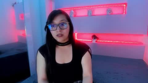 skye_bluee_ online show from October 1, 3:33 am