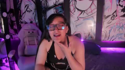 skye_bluee_ online show from September 28, 4:52 am