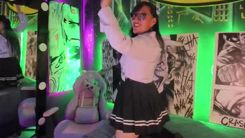 skye_bluee_ online show from September 24, 3:49 am