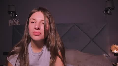 skylar426176 online show from April 9, 7:47 am