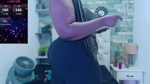 skyler_naomi online show from May 26, 2:05 pm