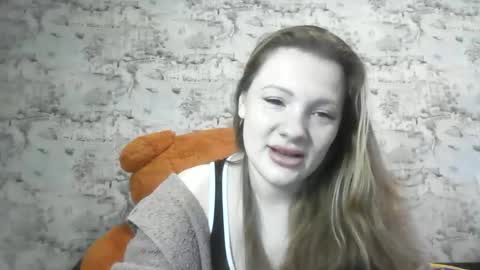 Skyler online show from March 8, 10:41 am