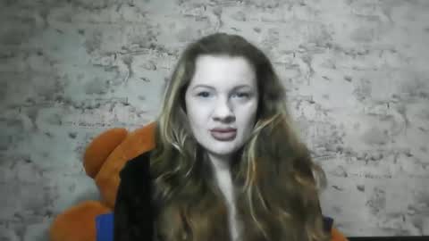 Skyler online show from April 2, 4:48 pm