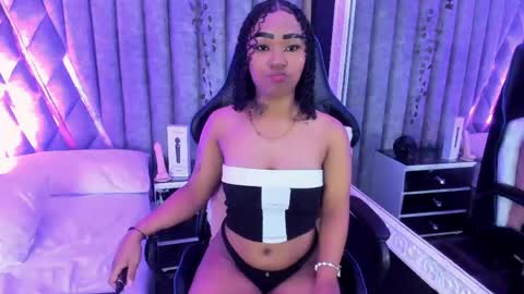 skylerbloom online show from May 15, 1:54 am