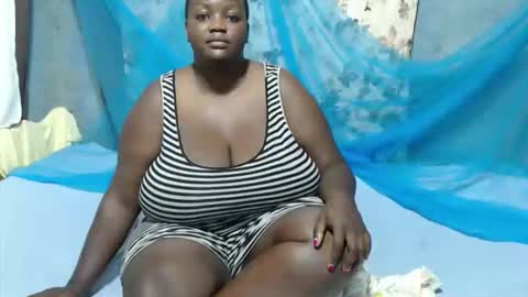 sheliah online show from May 18, 5:02 am