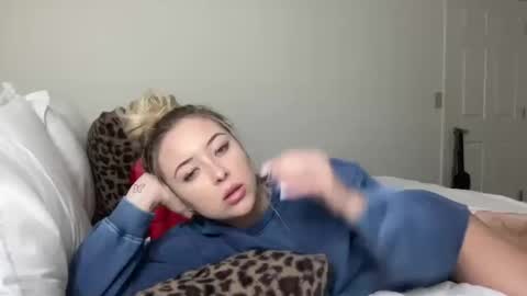 Skylar online show from October 14, 2:25 am