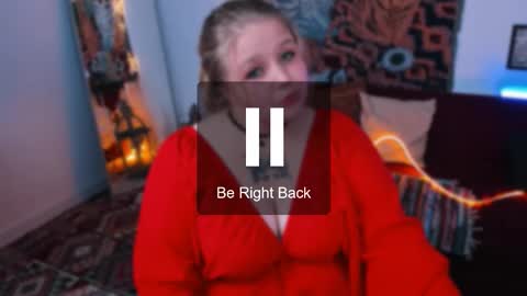 Snapshot of sladadeew chatting on September 21, 9:30 am Slada Deew online show from September 21, 9:30 am