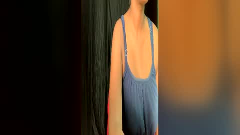 slanggirl online show from July 6, 5:37 pm