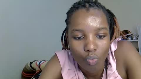 sleciah online show from November 25, 9:55 am