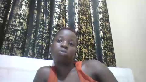 Snapshot of slim_petite_ebony chatting on January 10, 2:25 am slim_petite_ebony online show from January 10, 2:25 am