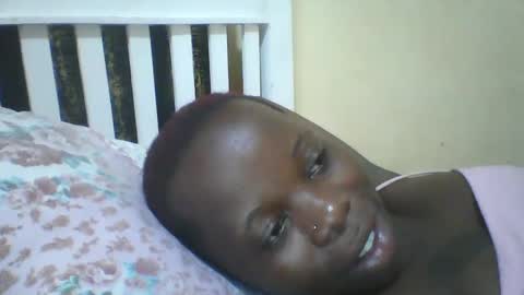 Snapshot of slim_petite_ebony chatting on January 21, 11:13 pm slim_petite_ebony online show from January 21, 11:13 pm