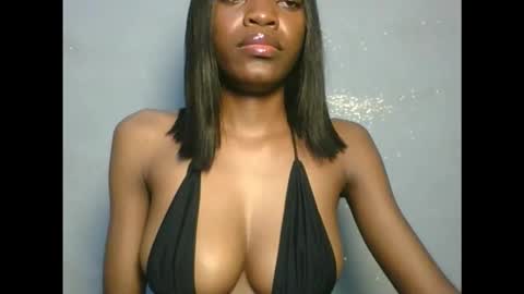 Snapshot of slimkatie__ chatting on September 16, 3:09 pm slimkatie__ online show from September 16, 3:09 pm