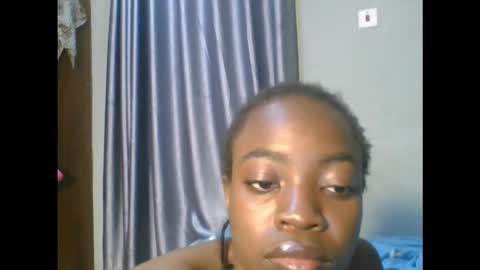 Snapshot of slimkatie__ chatting on September 21, 10:41 pm slimkatie__ online show from September 21, 10:41 pm