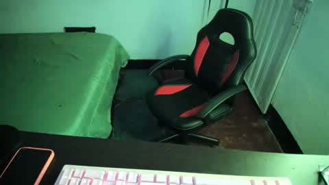 slone03 online show from November 22, 11:07 pm