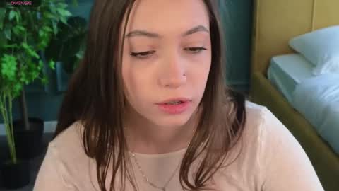 Emilia online show from May 9, 1:02 pm