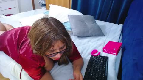 Slutdirtyxxx online show from May 26, 1:16 am